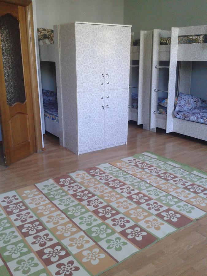 Hostel64 Almaty Ngoại thất bức ảnh