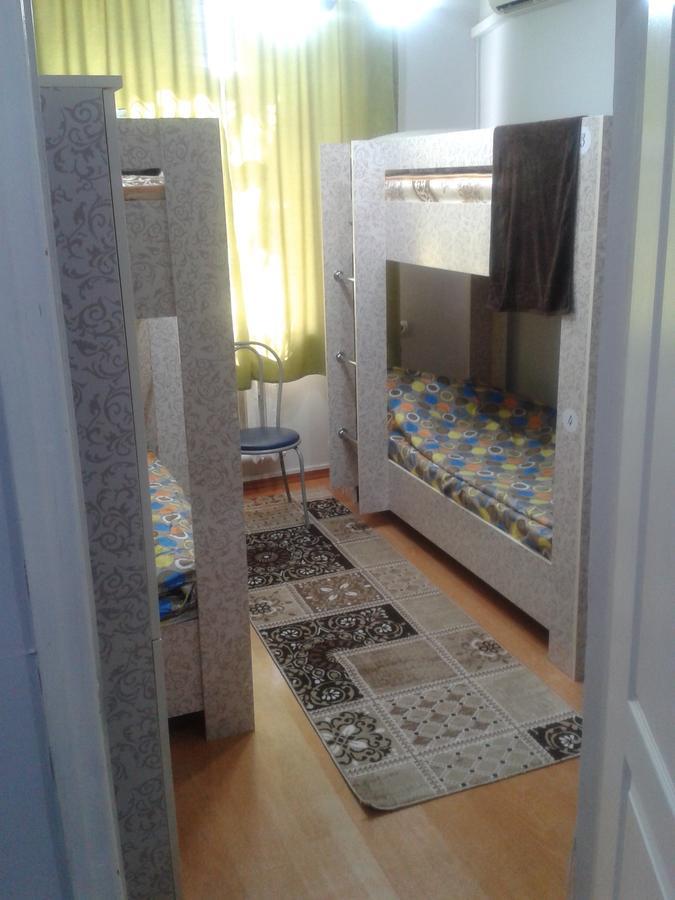 Hostel64 Almaty Ngoại thất bức ảnh